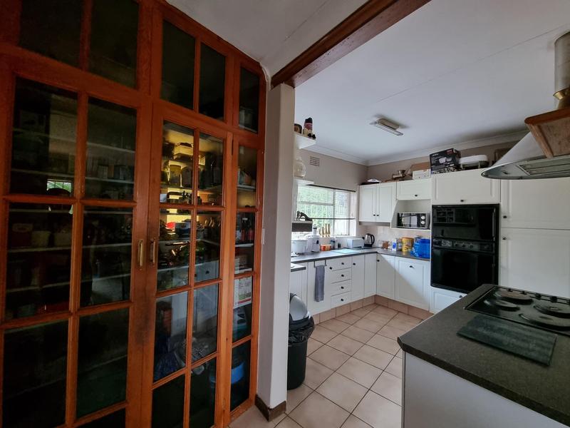 To Let 4 Bedroom Property for Rent in Wilro Park Gauteng