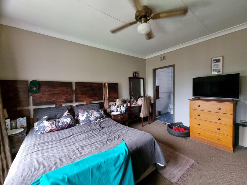 To Let 4 Bedroom Property for Rent in Wilro Park Gauteng