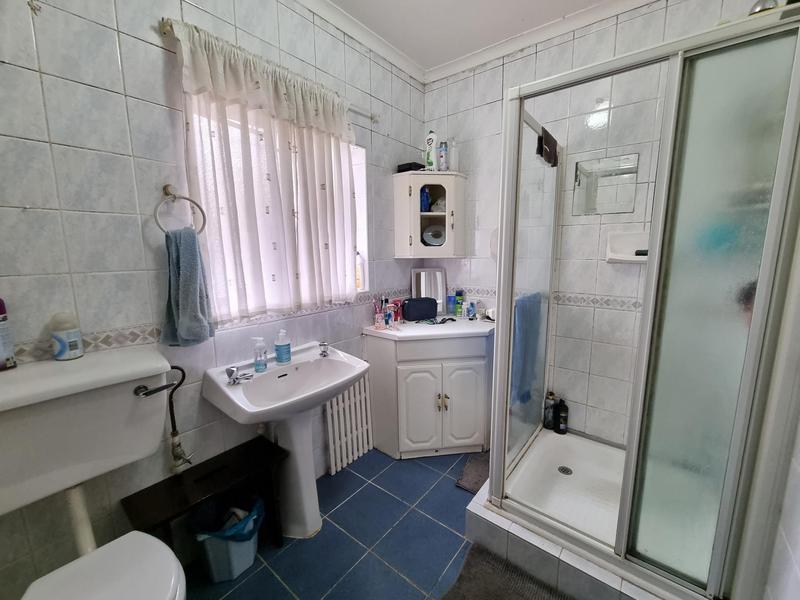 To Let 4 Bedroom Property for Rent in Wilro Park Gauteng