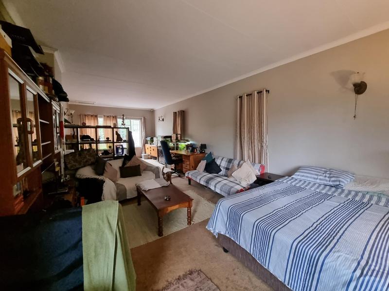 To Let 4 Bedroom Property for Rent in Wilro Park Gauteng