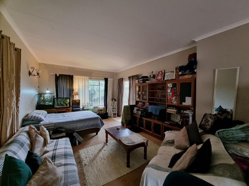 To Let 4 Bedroom Property for Rent in Wilro Park Gauteng