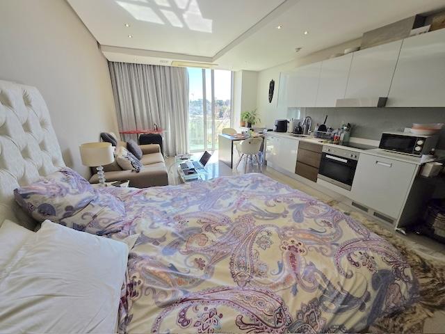 To Let 1 Bedroom Property for Rent in Sandown Gauteng