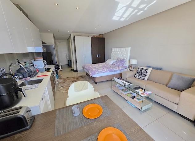 To Let 1 Bedroom Property for Rent in Sandown Gauteng