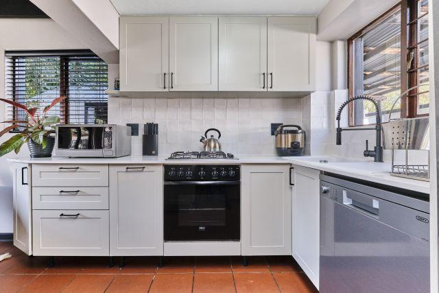 2 Bedroom Property for Sale in Sunninghill Gauteng