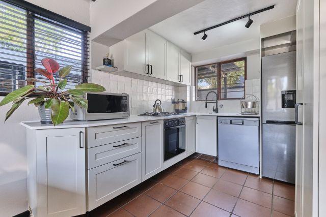 2 Bedroom Property for Sale in Sunninghill Gauteng