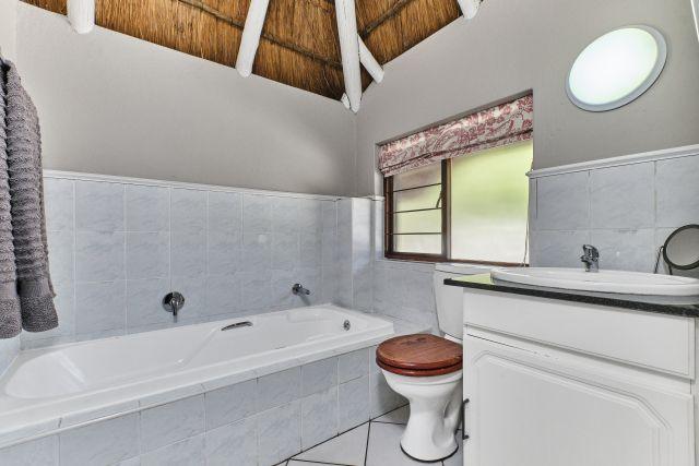 2 Bedroom Property for Sale in Sunninghill Gauteng