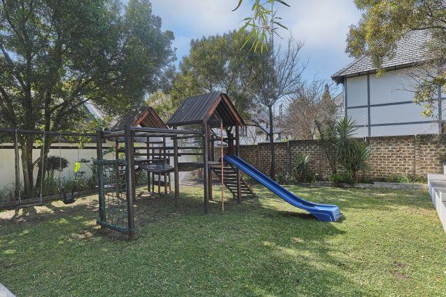 2 Bedroom Property for Sale in Sunninghill Gauteng