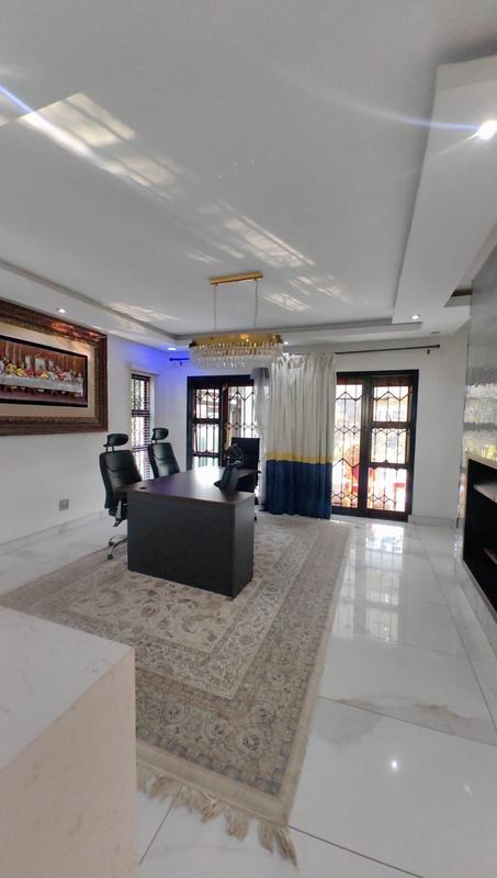 5 Bedroom Property for Sale in Glenanda Gauteng