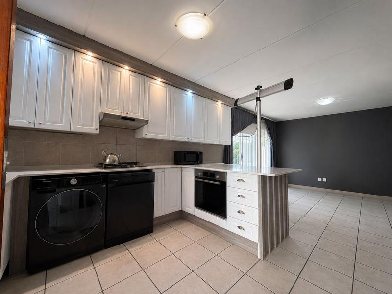 To Let 2 Bedroom Property for Rent in Farrar Park Gauteng