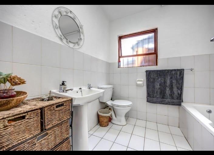 3 Bedroom Property for Sale in Sunninghill Gauteng