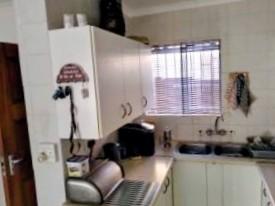 2 Bedroom Property for Sale in Rooihuiskraal North Gauteng