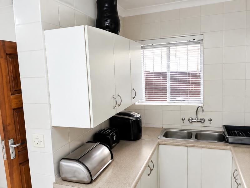 2 Bedroom Property for Sale in Rooihuiskraal North Gauteng