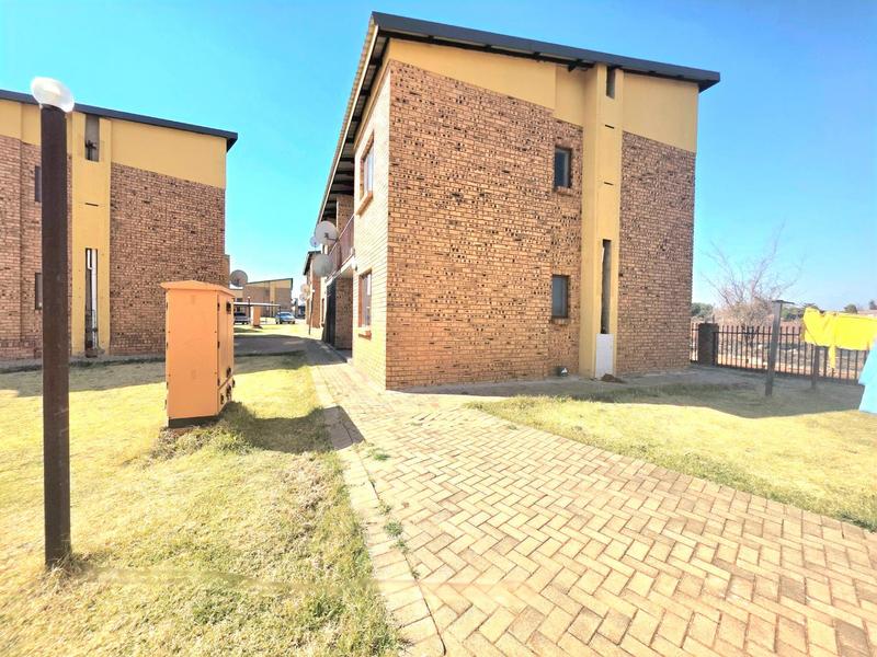 2 Bedroom Property for Sale in Dawn Park Gauteng