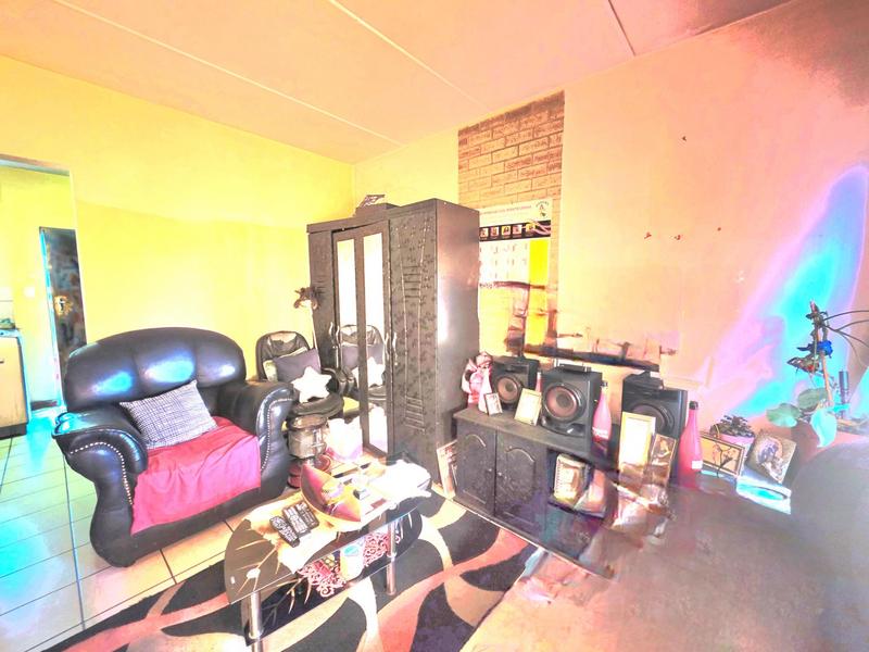 2 Bedroom Property for Sale in Dawn Park Gauteng