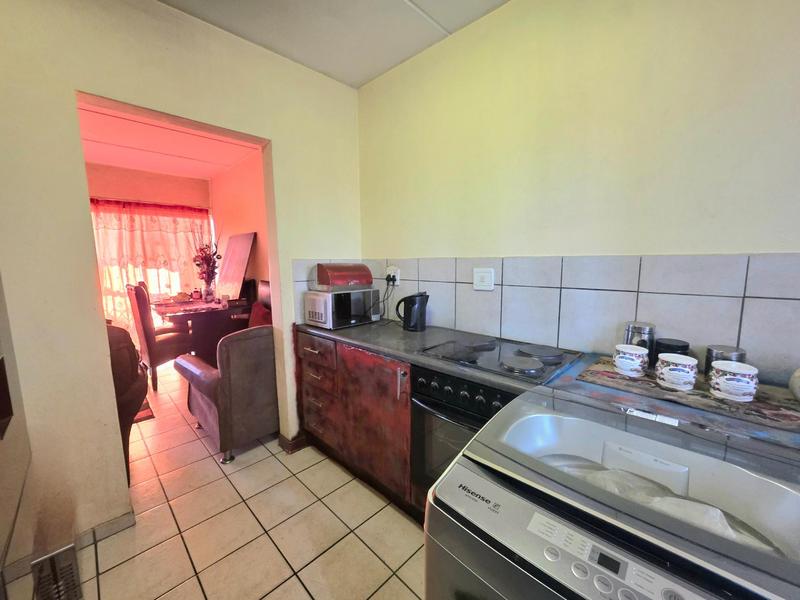 2 Bedroom Property for Sale in Dawn Park Gauteng