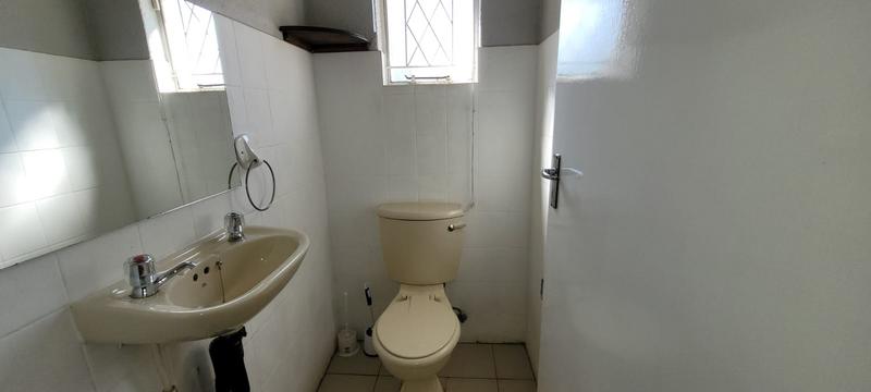 3 Bedroom Property for Sale in Brackendowns Gauteng