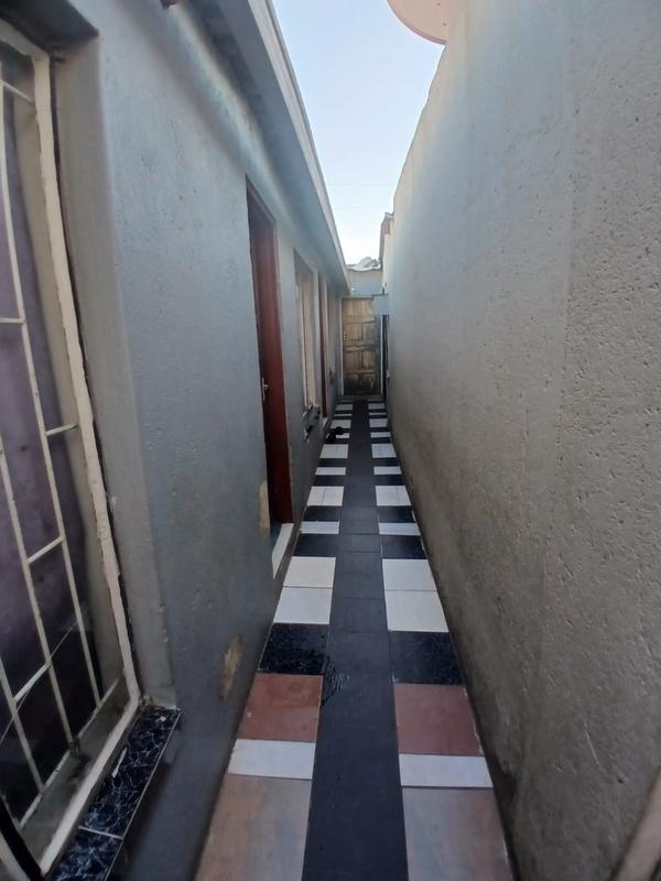 9 Bedroom Property for Sale in Olievenhoutbosch Gauteng