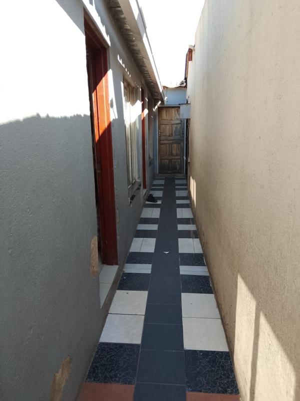9 Bedroom Property for Sale in Olievenhoutbosch Gauteng