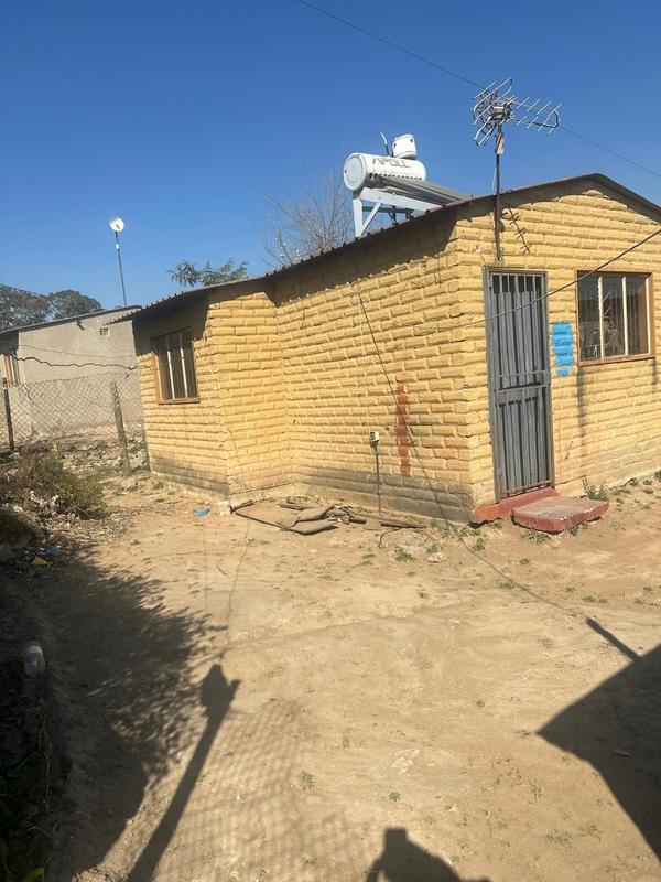 2 Bedroom Property for Sale in Olievenhoutbosch Gauteng