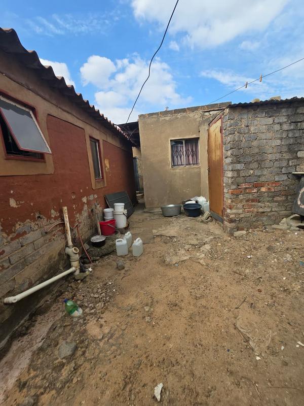 8 Bedroom Property for Sale in Kaalfontein Gauteng
