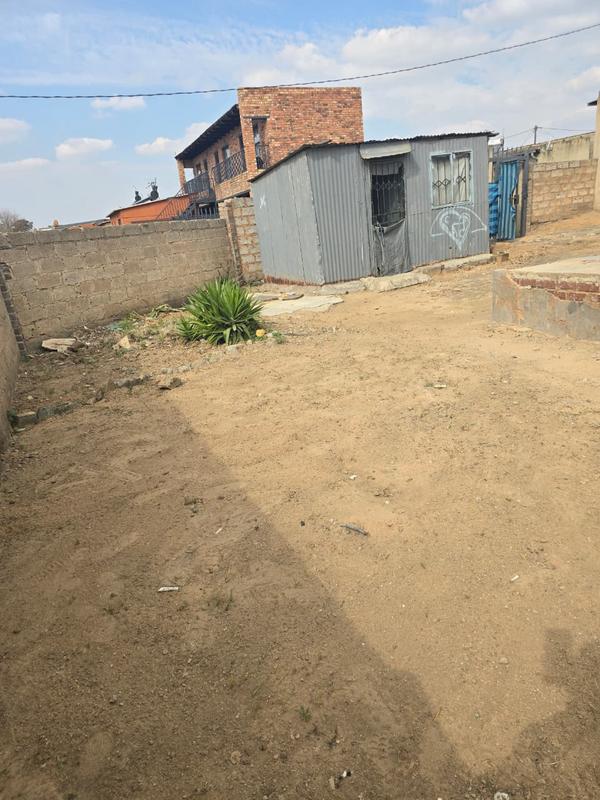 8 Bedroom Property for Sale in Kaalfontein Gauteng