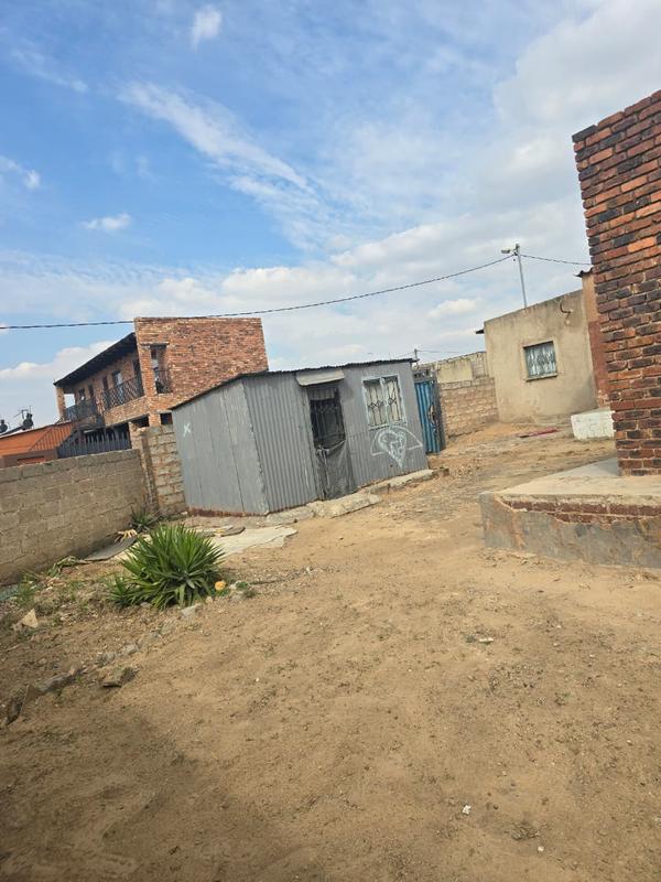 8 Bedroom Property for Sale in Kaalfontein Gauteng