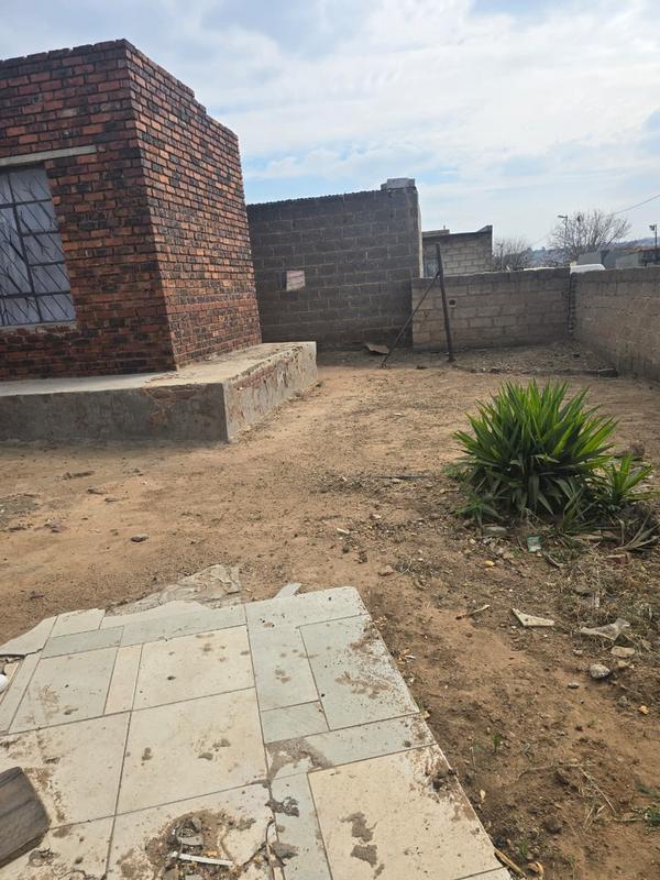 8 Bedroom Property for Sale in Kaalfontein Gauteng
