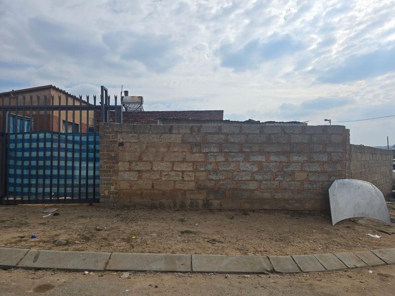 8 Bedroom Property for Sale in Kaalfontein Gauteng