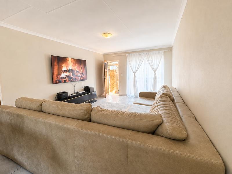 3 Bedroom Property for Sale in Kosmosdal Gauteng