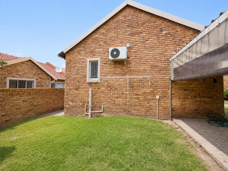 3 Bedroom Property for Sale in Kosmosdal Gauteng