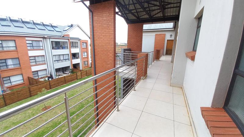 2 Bedroom Property for Sale in Glen Marais Gauteng
