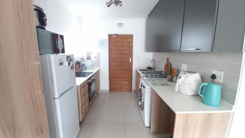 2 Bedroom Property for Sale in Glen Marais Gauteng