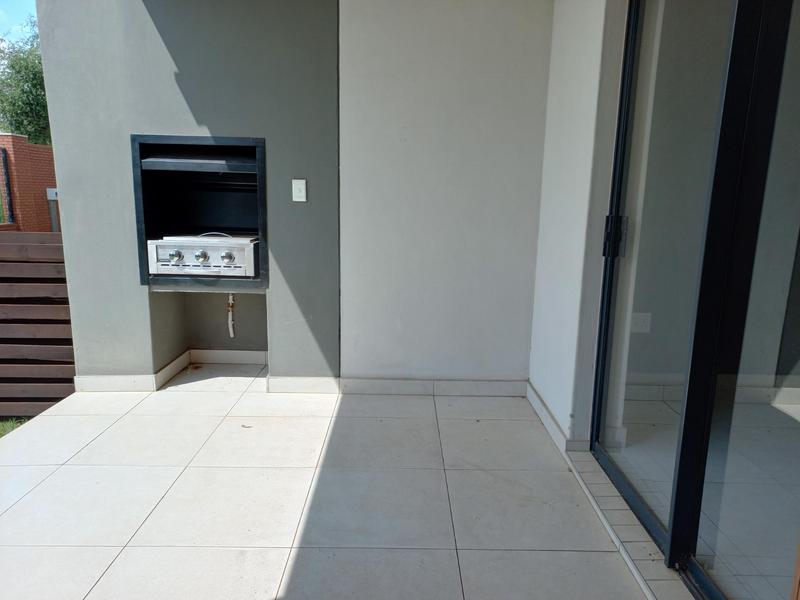 3 Bedroom Property for Sale in Glen Marais Gauteng