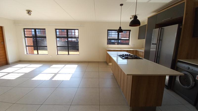 3 Bedroom Property for Sale in Glen Marais Gauteng