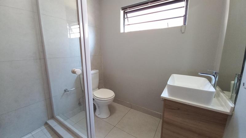 3 Bedroom Property for Sale in Glen Marais Gauteng
