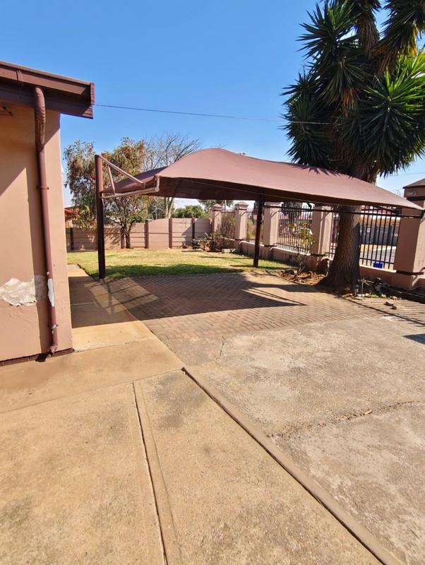 To Let 0 Bedroom Property for Rent in Witpoortjie Gauteng