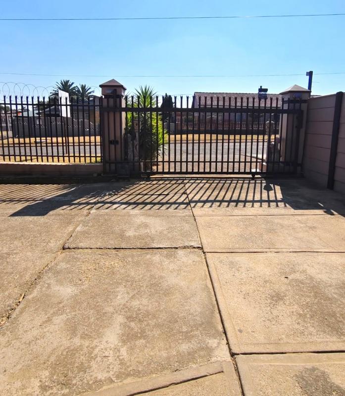 To Let 0 Bedroom Property for Rent in Witpoortjie Gauteng