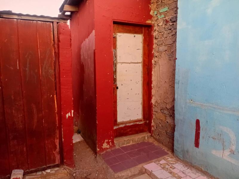 2 Bedroom Property for Sale in Mohlakeng Gauteng