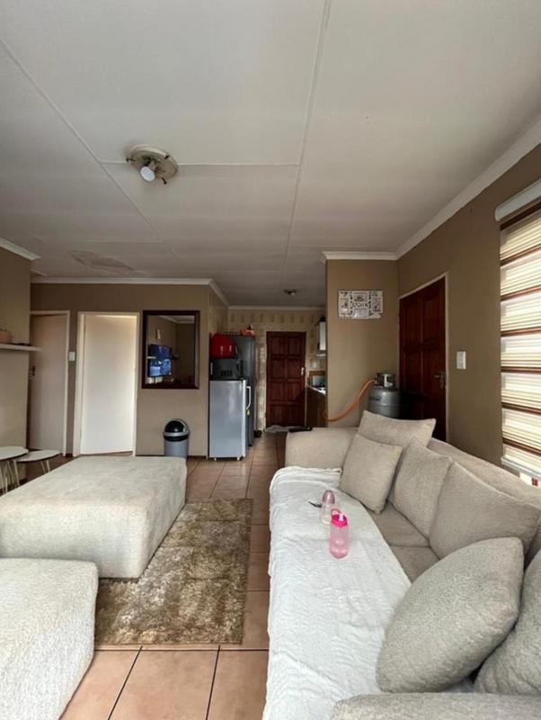 4 Bedroom Property for Sale in Dawn Park Gauteng