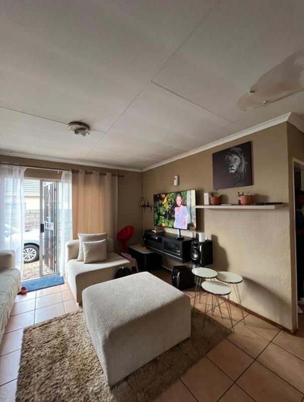 4 Bedroom Property for Sale in Dawn Park Gauteng