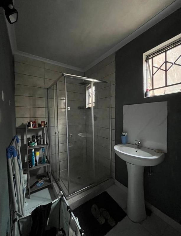 4 Bedroom Property for Sale in Dawn Park Gauteng
