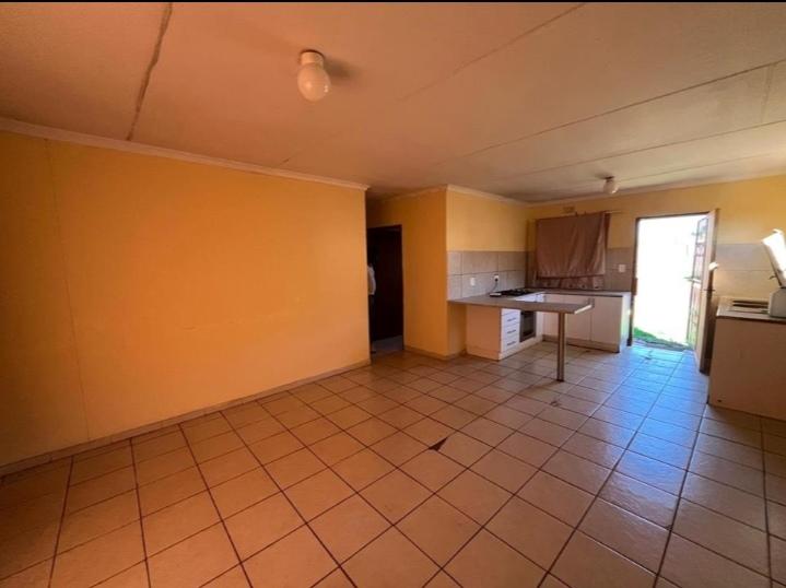3 Bedroom Property for Sale in Dawn Park Gauteng