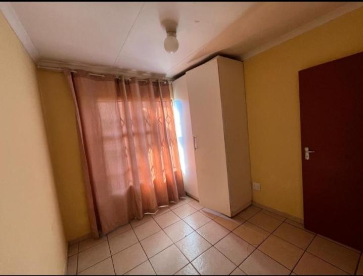 3 Bedroom Property for Sale in Dawn Park Gauteng