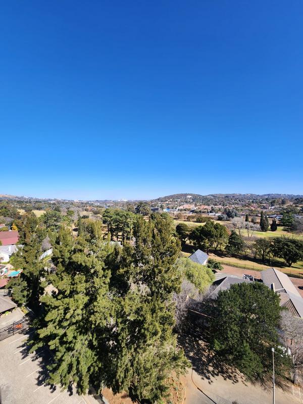 1 Bedroom Property for Sale in Dowerglen Gauteng