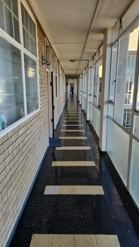 1 Bedroom Property for Sale in Dowerglen Gauteng