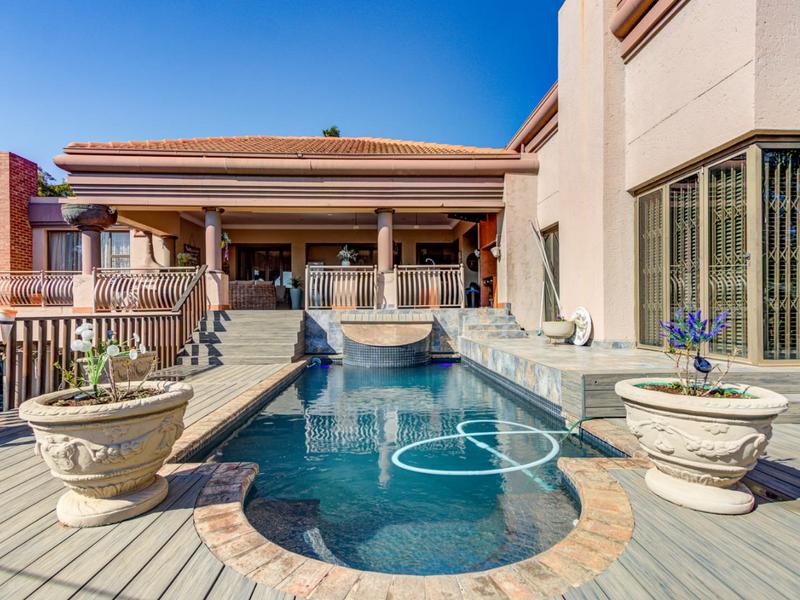 4 Bedroom Property for Sale in Murrayfield Gauteng
