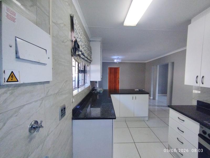 To Let 3 Bedroom Property for Rent in Highveld Gauteng