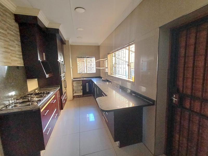 4 Bedroom Property for Sale in Laudium Gauteng