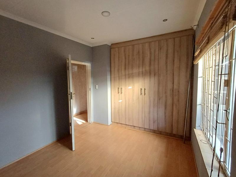 4 Bedroom Property for Sale in Laudium Gauteng