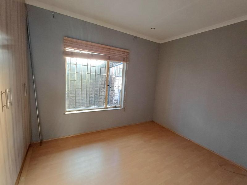 4 Bedroom Property for Sale in Laudium Gauteng